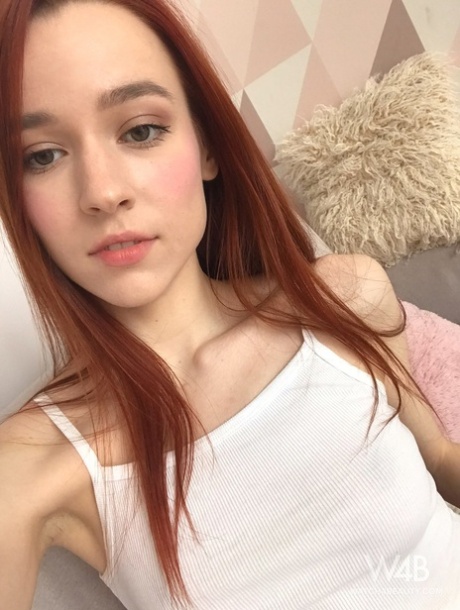 Yeni Mahalle Çevresinde Genç ve Dinamik Üniversiteli Escort Lara